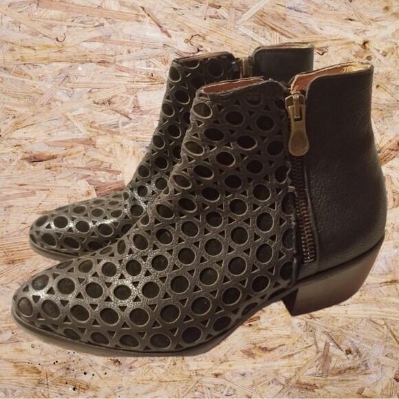 kanna Spain Belos Leather Laser Cut Loop Zip Booties Black Size 6/36 - Picture 10 of 10